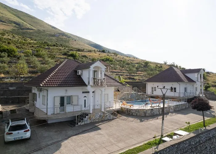 Villa The By Pikhost