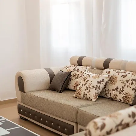 Villa The By Pikhost