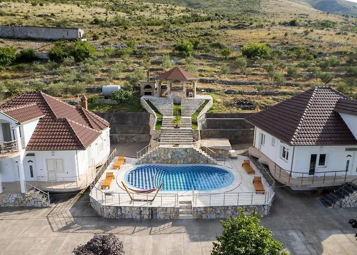 Villa The By Pikhost *